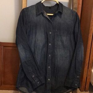 Banana Republic Factory Chambray Button Down Shirt